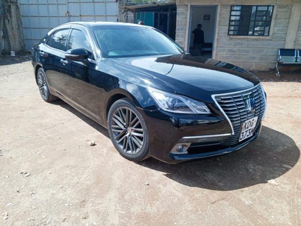 Toyota Crown for hire