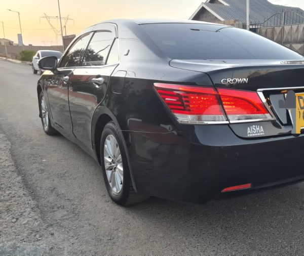 Toyota crown for hire in Kenya