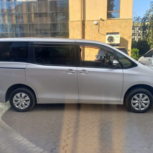 Toyota Noah for hire