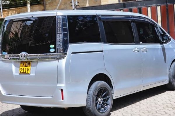 Toyota Noah for hire