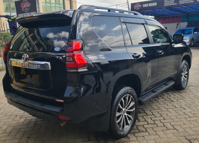 Land cruiser Prado rental