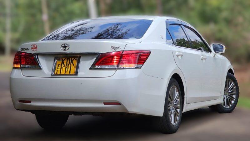 Toyota crown for hire